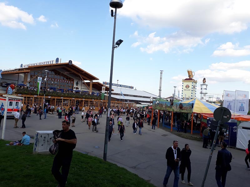 zájazd-na-Oktoberfest-stan-Schutzen-Festzelt