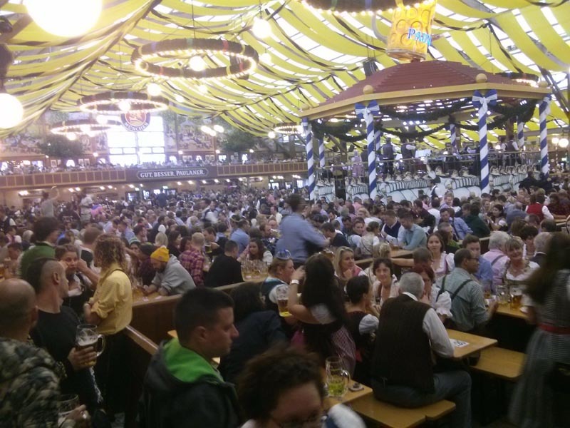 zájazd-na-Oktoberfest-stan-cez-den
