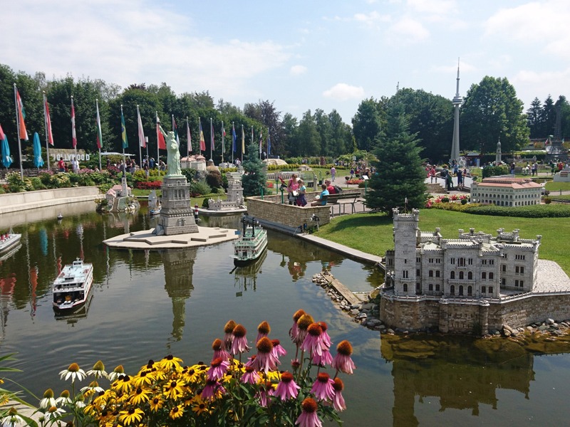 bayern-psg-minimundus-socha-slobody