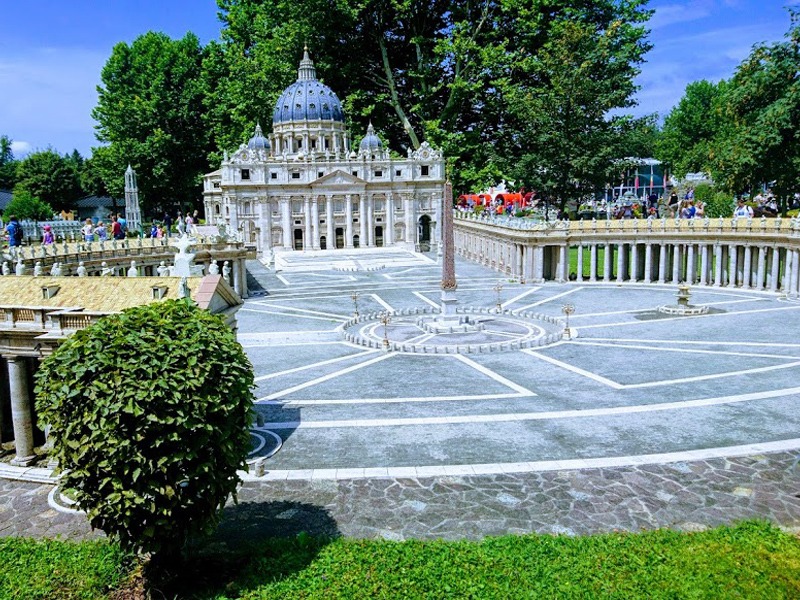 bayern-psg-minimundus-vatikan