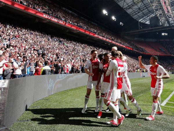futbalovy-zajazd-ajax-amsterdam-arena-hraci