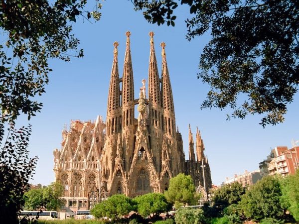 futbalovy-zajazd-barcelona-sagrada-familia