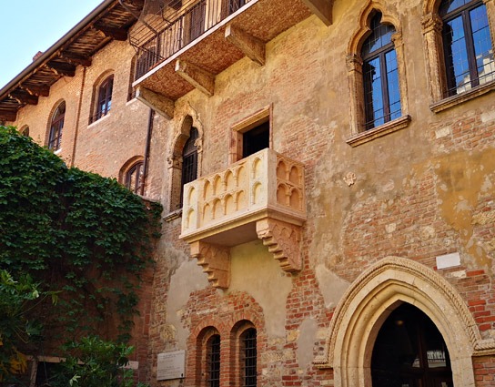 futbalovy-zajazd-na-inter-balkon-julie-verona