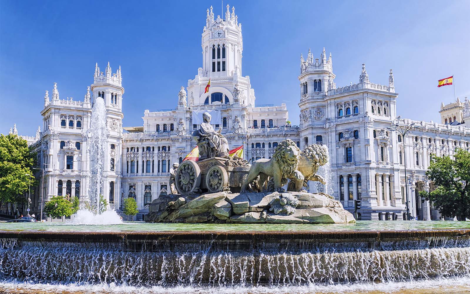 namestie-plaza-de-cibeles-madrid